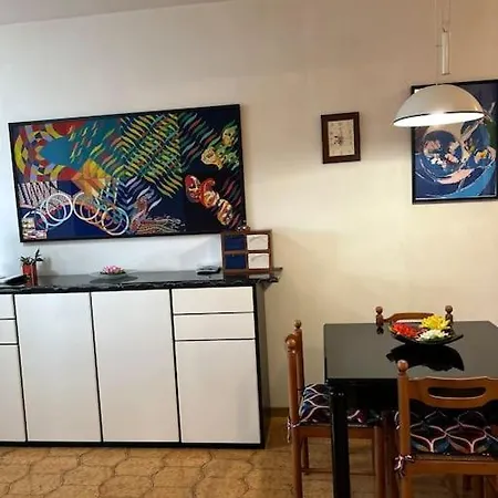Paul Apartment- 450m Dal Mare Βιαρέτζιο